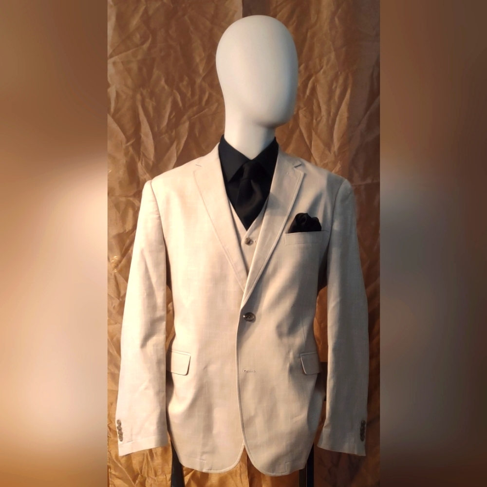 Joseph Abboud tan cotton jacket and vest. Size Xl. Slightly worn